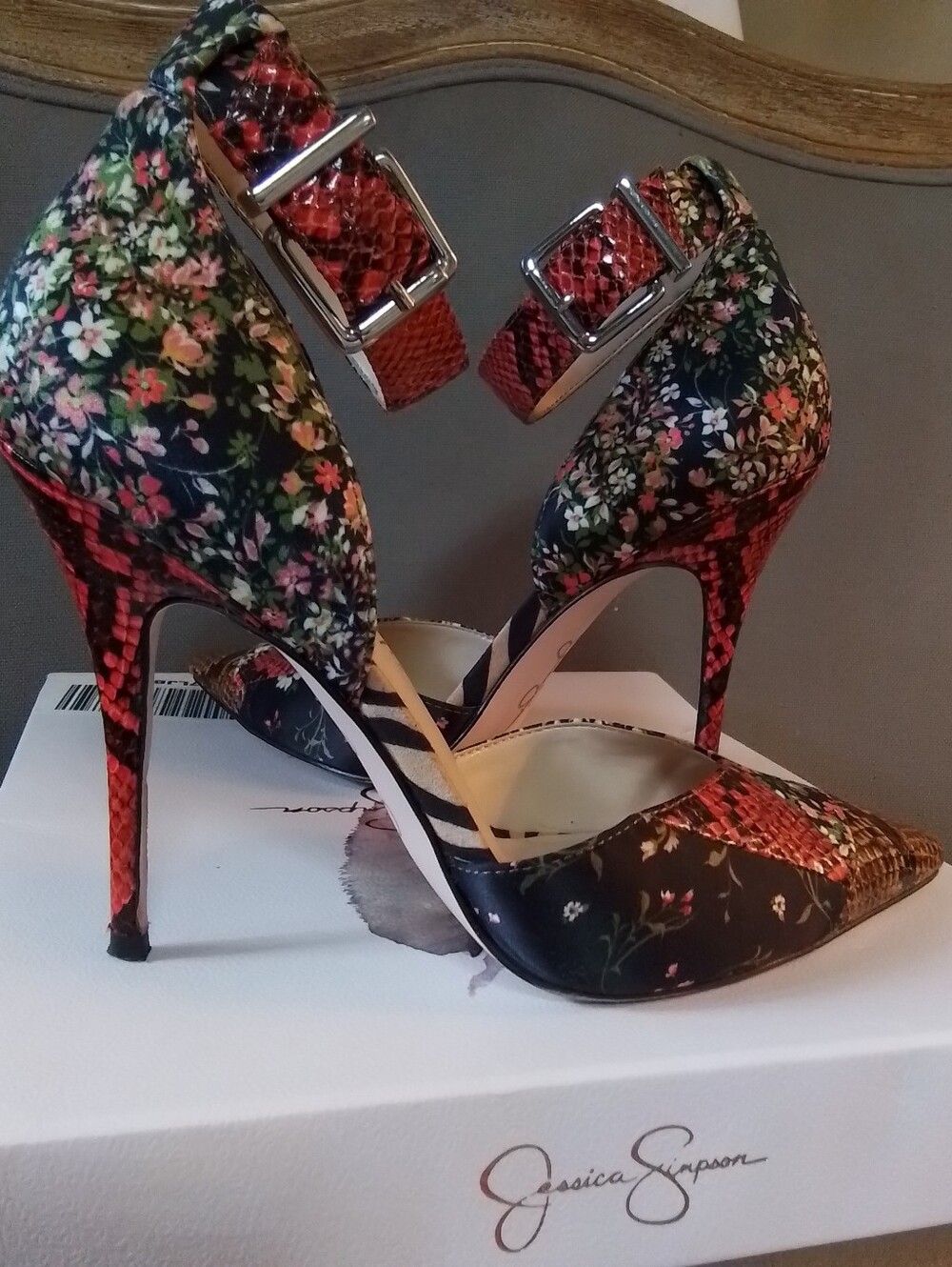 Jessica Simpson "Wrina" floral patchwork pump, size 7